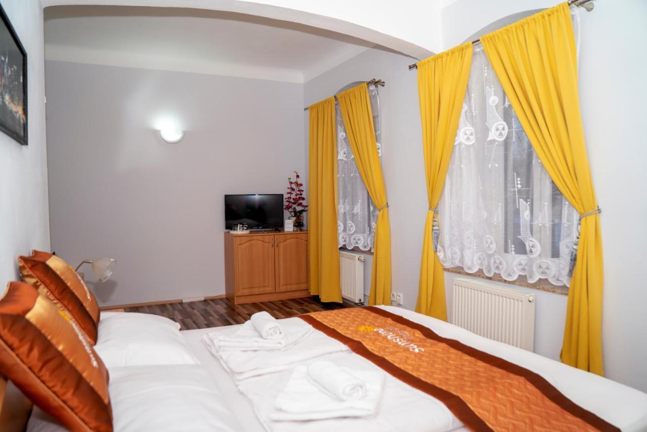 Sunshine Pension Karlovy Vary Exterior foto