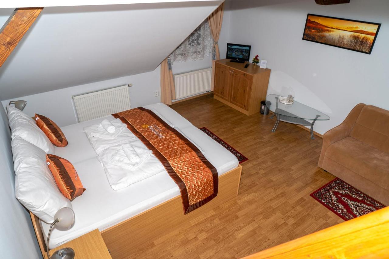 Sunshine Pension Karlovy Vary Exterior foto